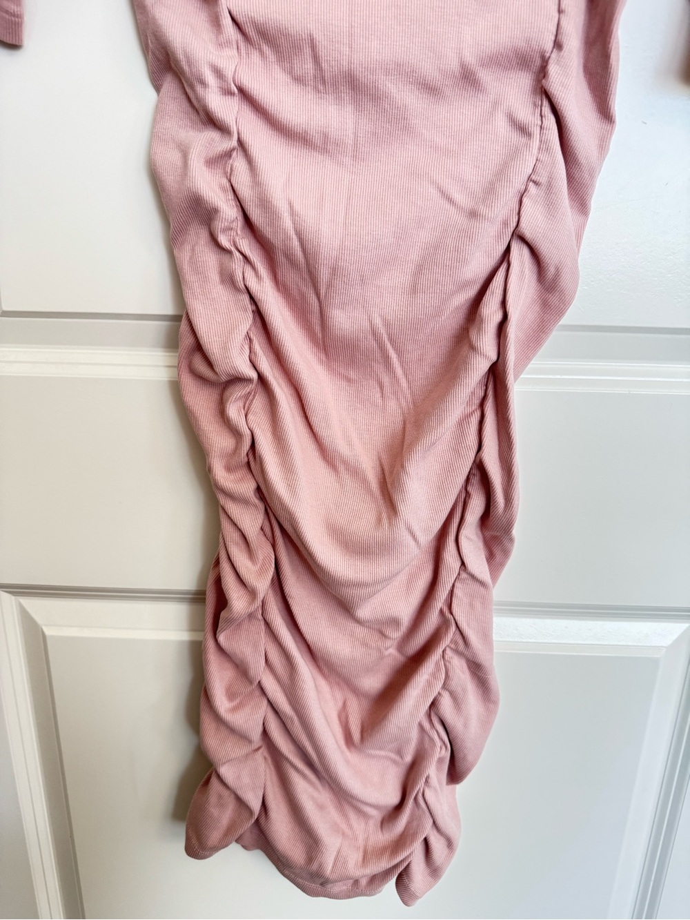 H&M Mama Pink Ribbed Maternity Dress - Picture 5 of 5